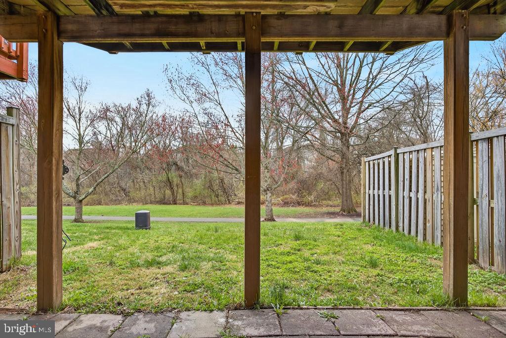 43249 Clearnight Terrace Ashburn, VA 20147 - Photo 37 of 39 a view of a backyard with garden