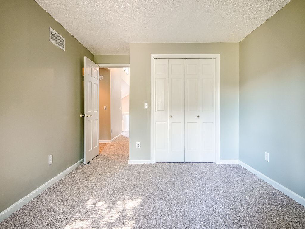 5926 Spring Pond Road Fort Wayne, IN 46845 - Photo 27 of 36
