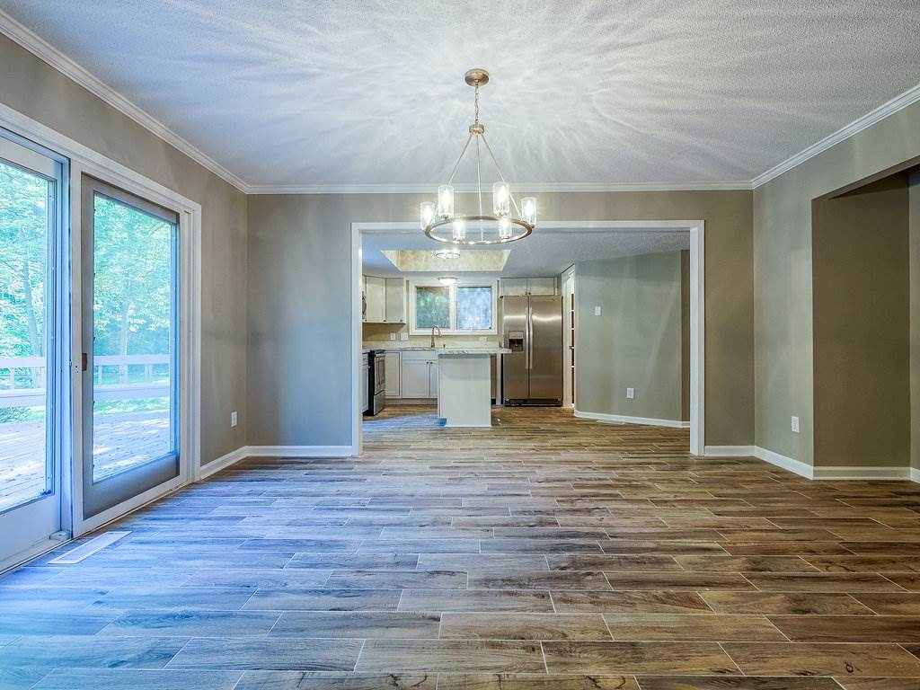 5926 Spring Pond Road Fort Wayne, IN 46845 - Photo 8 of 36
