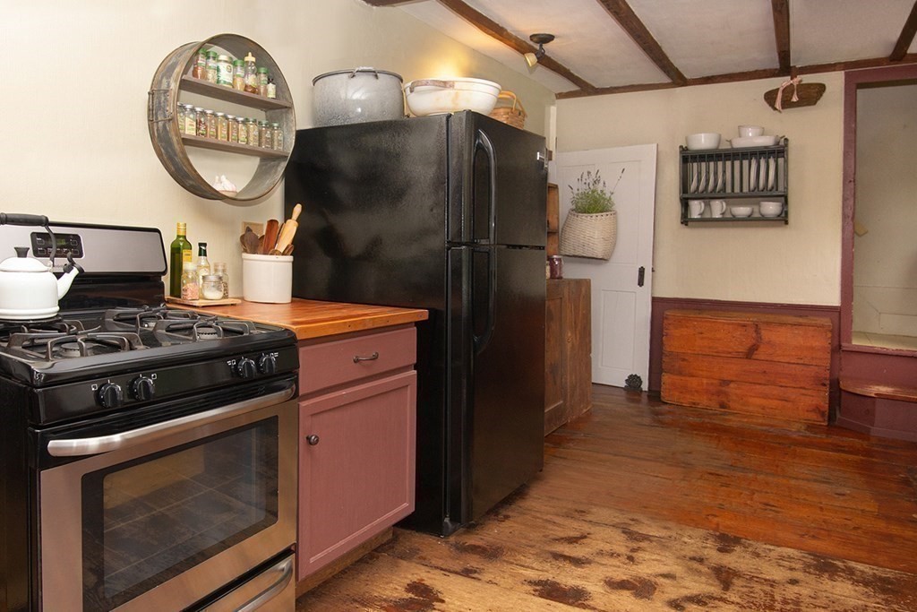 96 Petersham Road Hardwick, MA 01037 - Photo 11 of 37