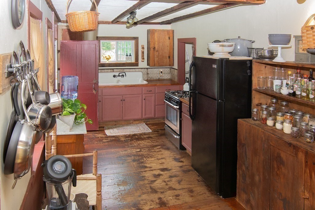 96 Petersham Road Hardwick, MA 01037 - Photo 12 of 37