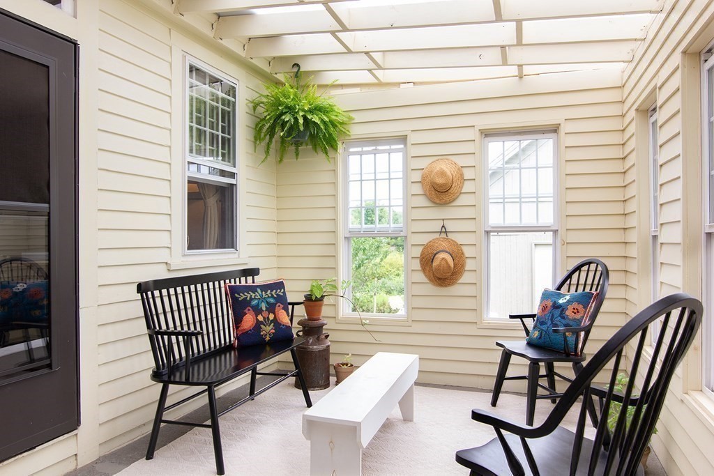 96 Petersham Road Hardwick, MA 01037 - Photo 5 of 37