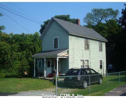 25 Morgan Court Groton, CT 06340 - Photo 1 of 1 a house view with a garden space