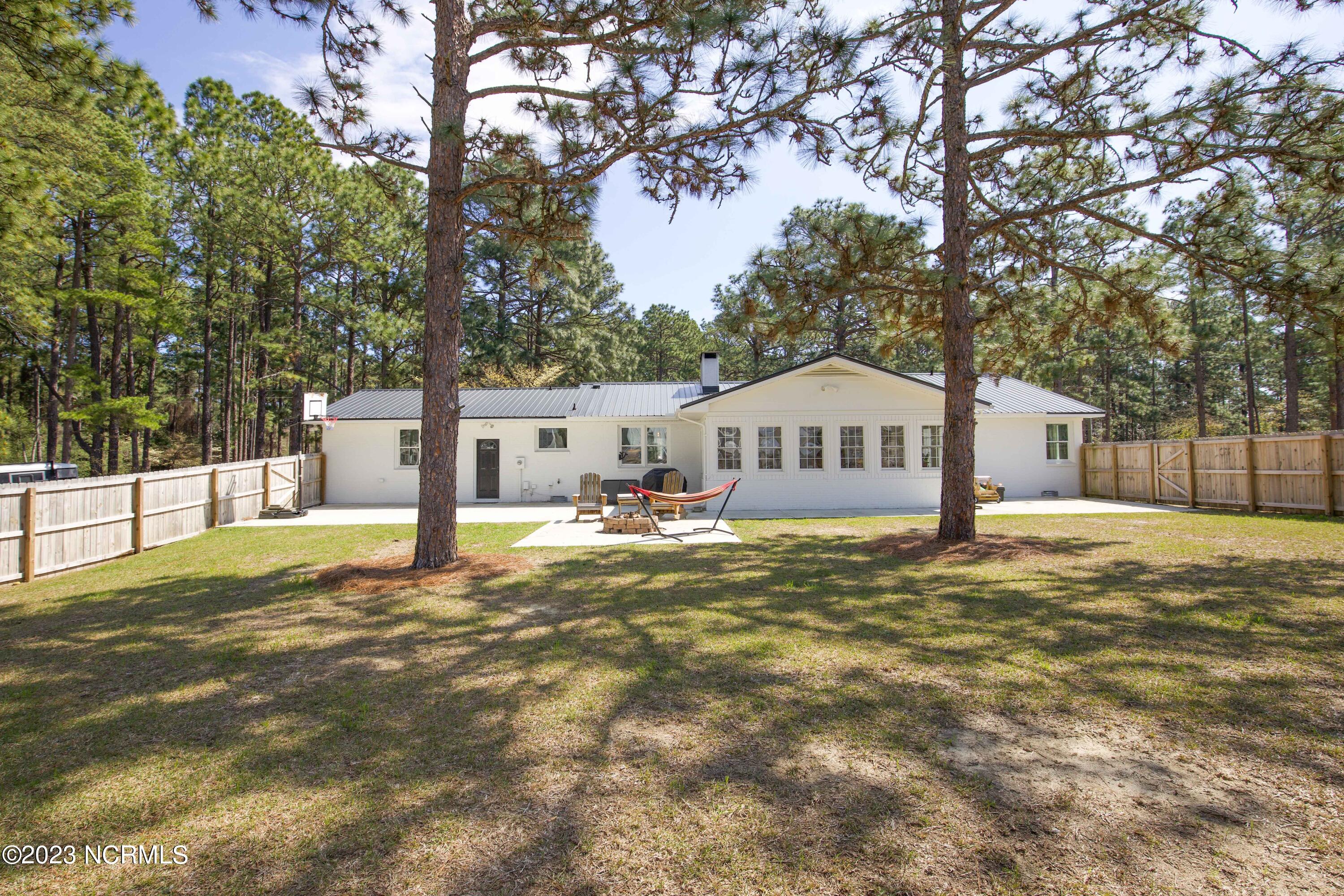 140 South Knoll Road Southern Pines, NC 28387 - Photo 47 of 54 140 S Knoll Rd-63