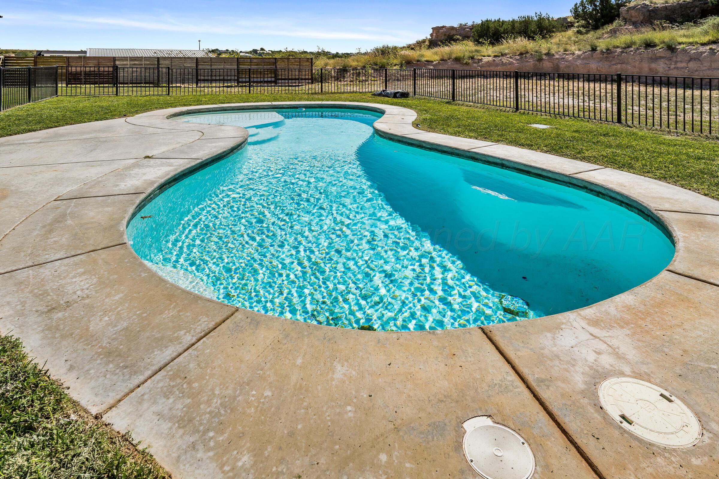 12235 West Country Club Road Canyon, TX 79015 - Photo 3 of 34 12235 W Country Club Rd 08