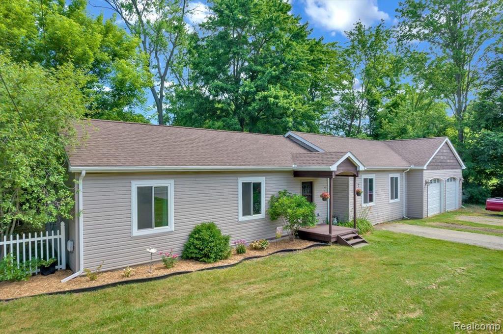 2930 Clarkston Road Lake Orion, MI 48362 - Photo 2 of 26 Gallery Image 2
