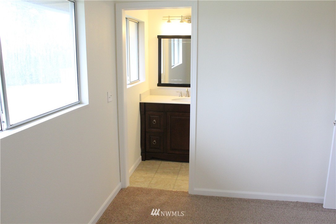 8076 Kispiox Road Blaine, WA 98230 - Photo 15 of 25 Gallery Image 15