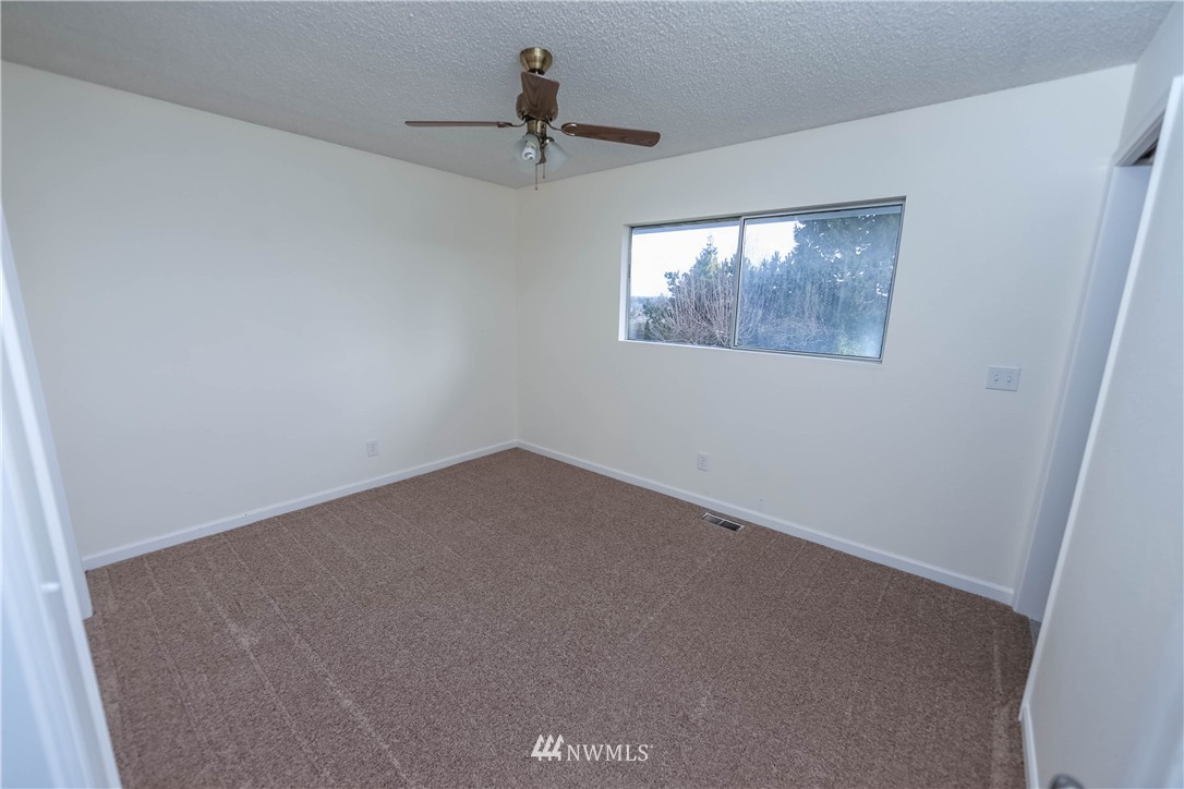 8076 Kispiox Road Blaine, WA 98230 - Photo 17 of 25 Gallery Image 17