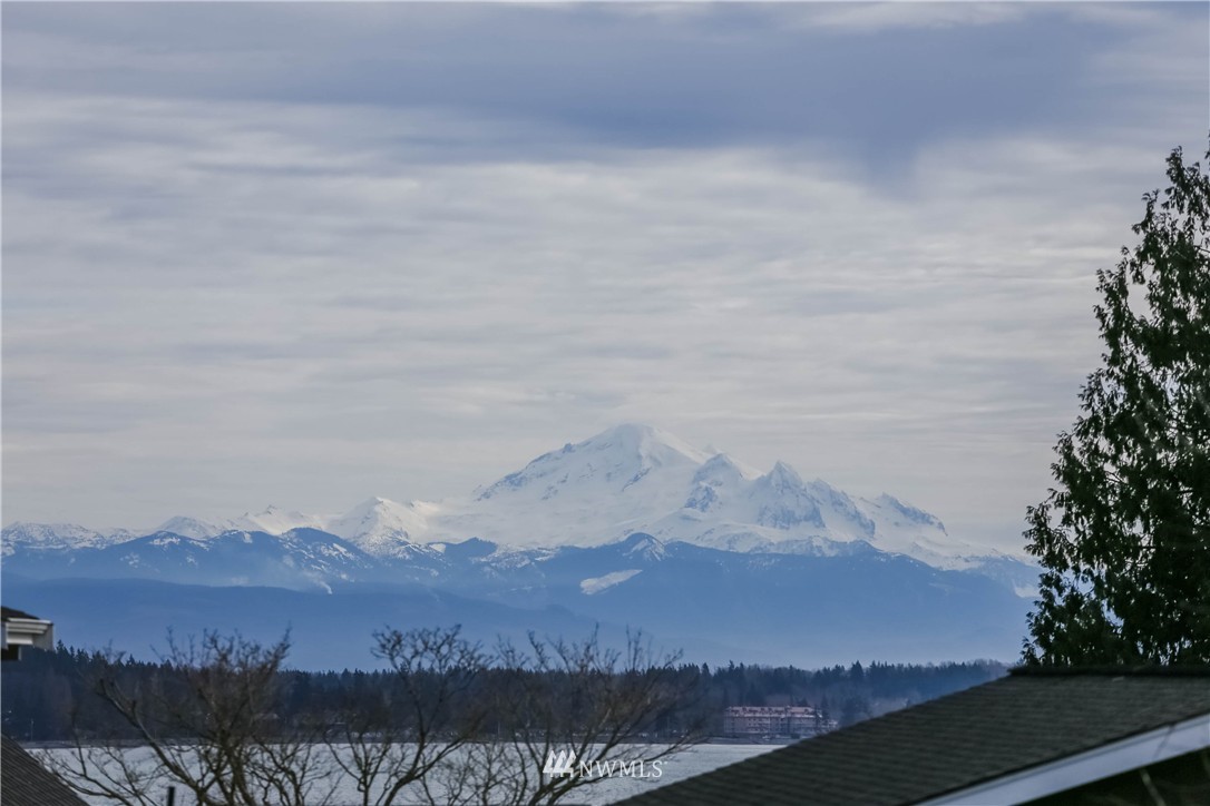 8076 Kispiox Road Blaine, WA 98230 - Photo 4 of 25 Gallery Image 4