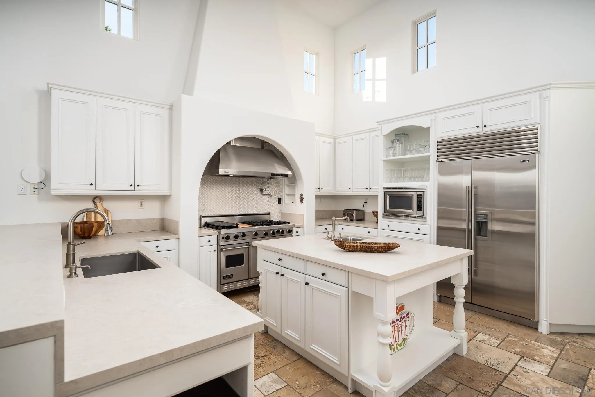 18564 Corte Fresco Rancho Santa Fe, CA 92091 - Photo 13 of 40 Gallery Image 13