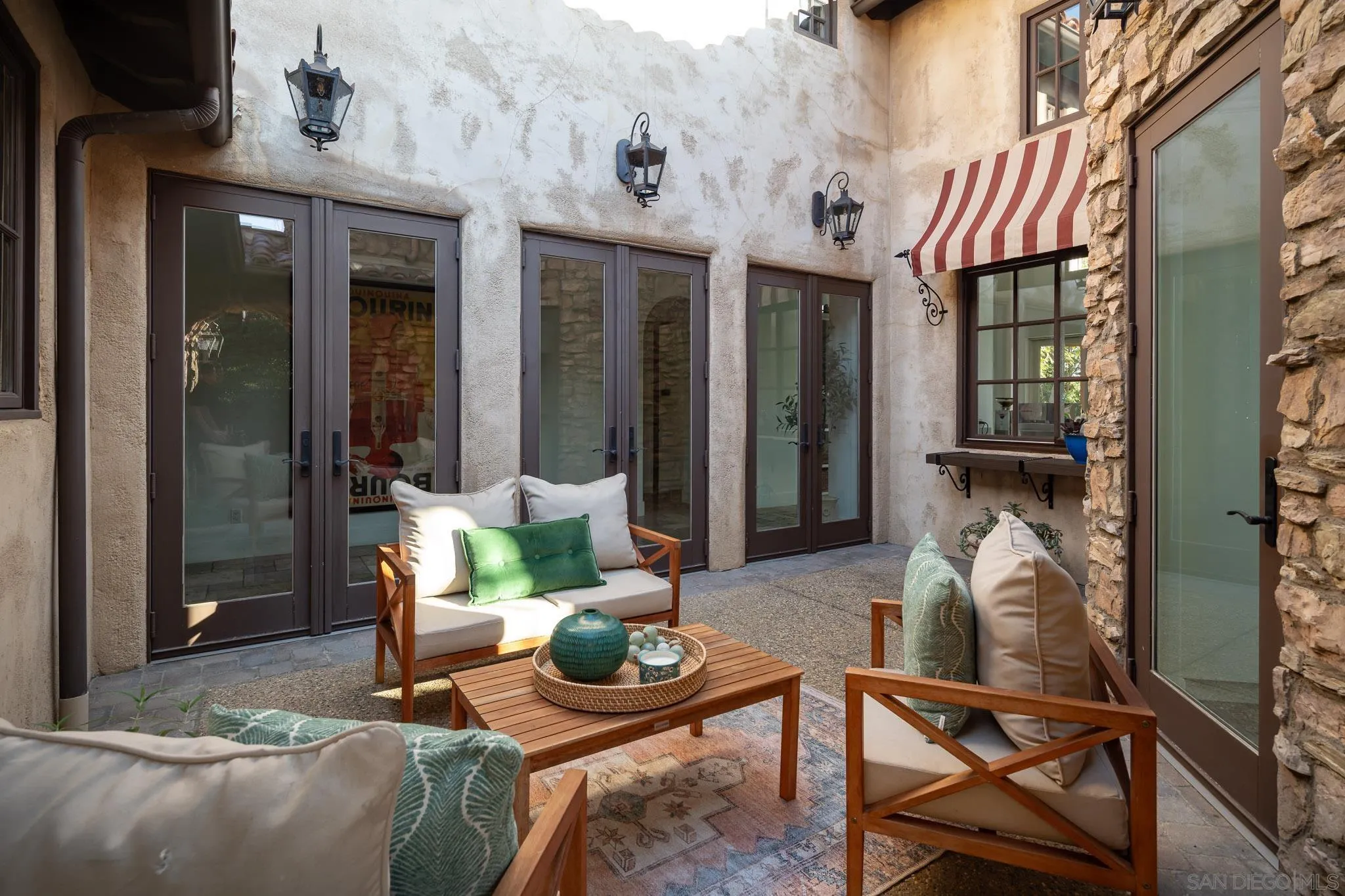 18564 Corte Fresco Rancho Santa Fe, CA 92091 - Photo 15 of 40 Gallery Image 15