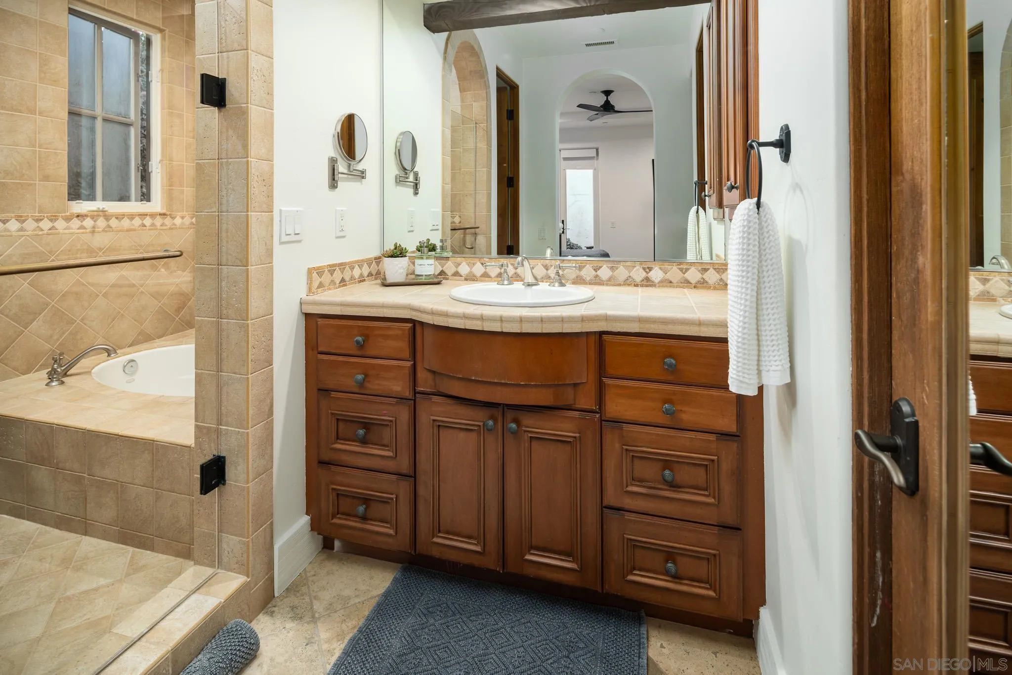 18564 Corte Fresco Rancho Santa Fe, CA 92091 - Photo 22 of 40 Gallery Image 22