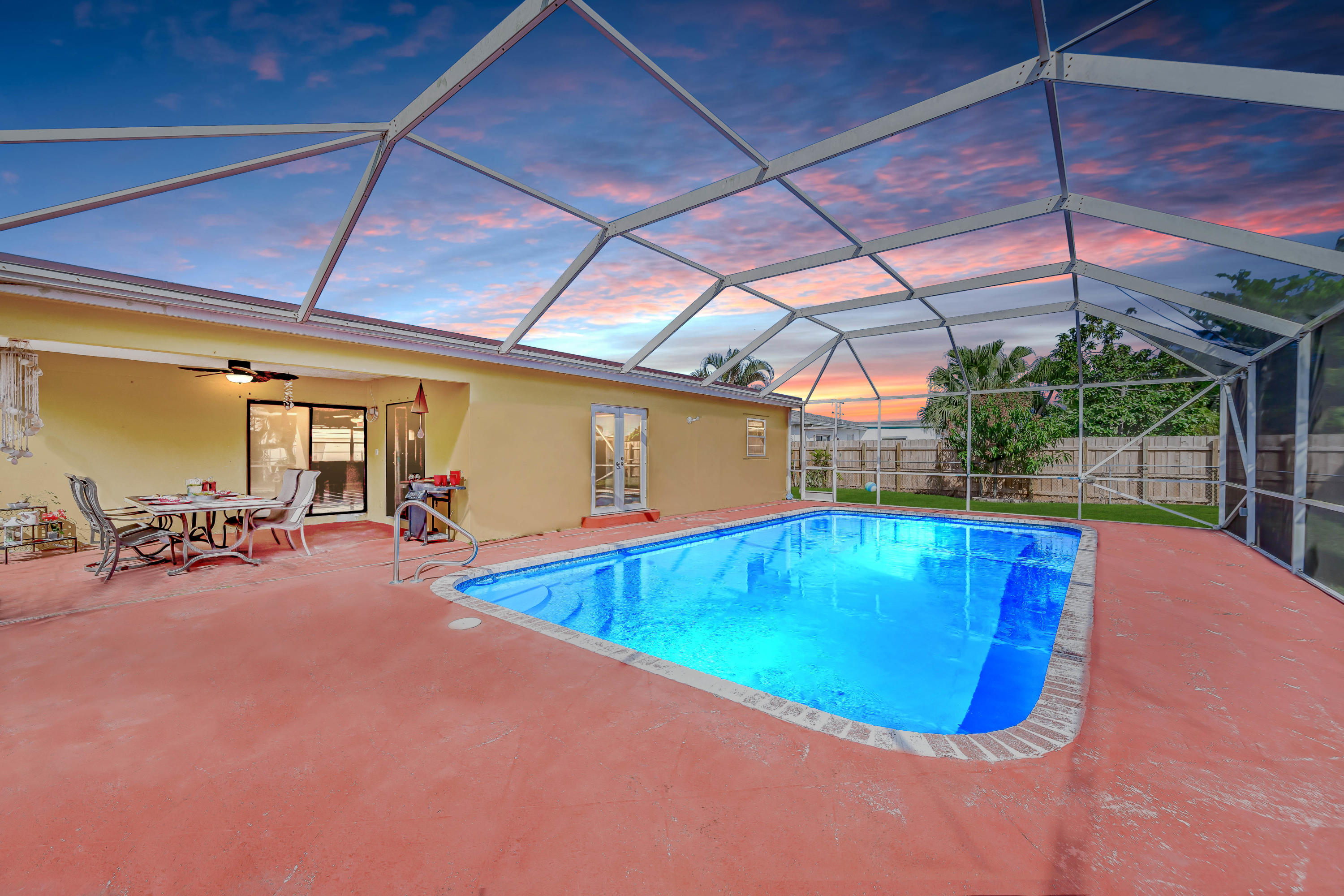 11152 Mustang Street Boca Raton, FL 33428 - Photo 50 of 61 Fun Twilight