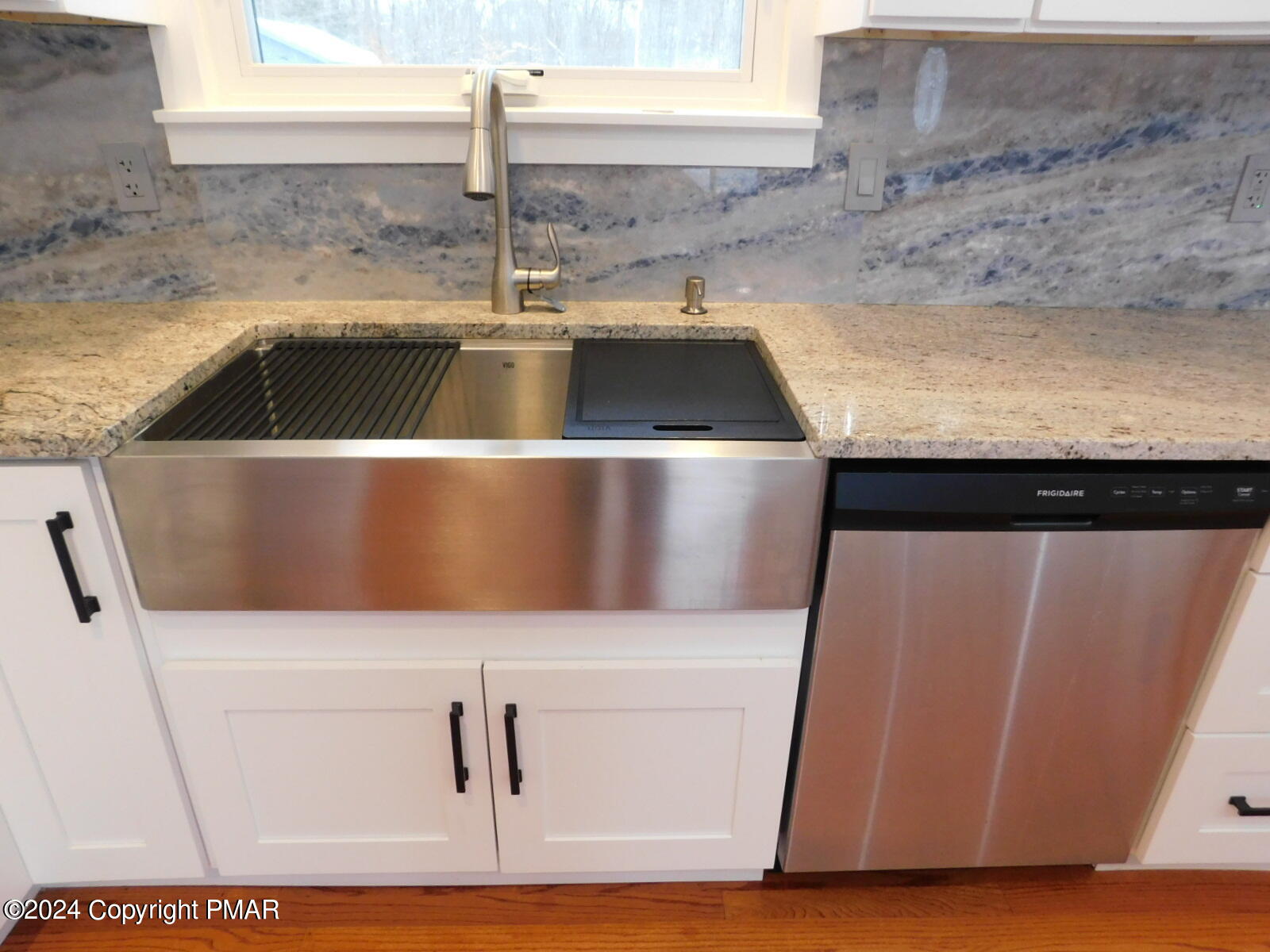 418 Neyhart Road Stroudsburg, PA 18360 - Photo 11 of 38 Kitchen 7