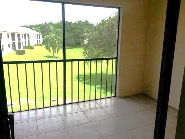 320 Norwood Terrace, Unit N213 Boca Raton, FL 33431 - Photo 6 of 6 patio