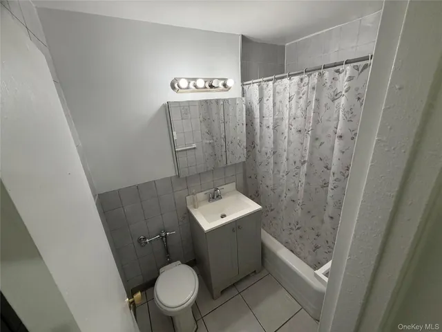 $2,250 | 83-30 Vietor Avenue, Unit 323 | Elmhurst