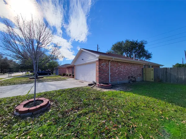 $1,950 | 14443 Golden Cypress Lane, Cypress, TX 77429