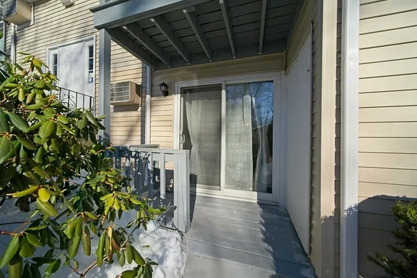 $339,900 | 165 R Chestnut Street, Unit 2, Foxboro, MA 02035