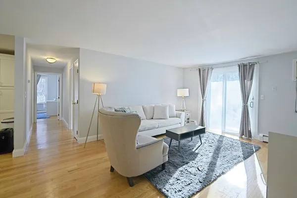 $339,900 | 165 R Chestnut Street, Unit 2, Foxboro, MA 02035