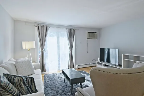 $339,900 | 165 R Chestnut Street, Unit 2, Foxboro, MA 02035