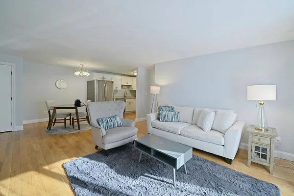 $339,900 | 165 R Chestnut Street, Unit 2, Foxboro, MA 02035