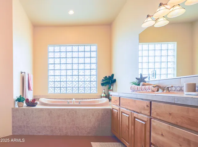 $925,000 | 6754 East Roberto Loop, Hereford, AZ 85615