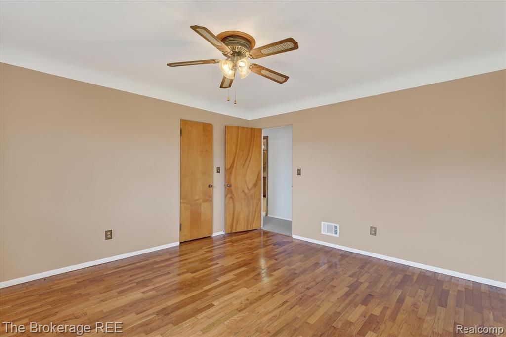 4224 Potter Road Burton, MI 48509 - Photo 17 of 35 Gallery Image 17