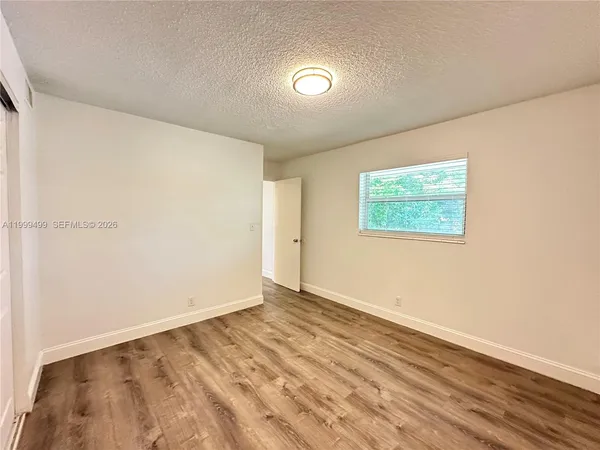 $1,695 | 2500 Johnson Street, Unit 17, Hollywood, FL 33020