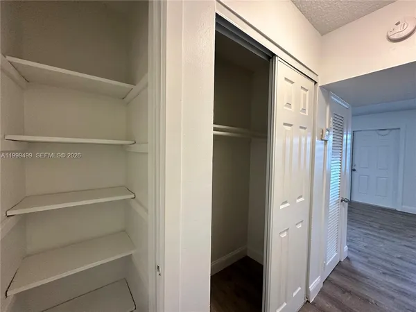 $1,695 | 2500 Johnson Street, Unit 17, Hollywood, FL 33020