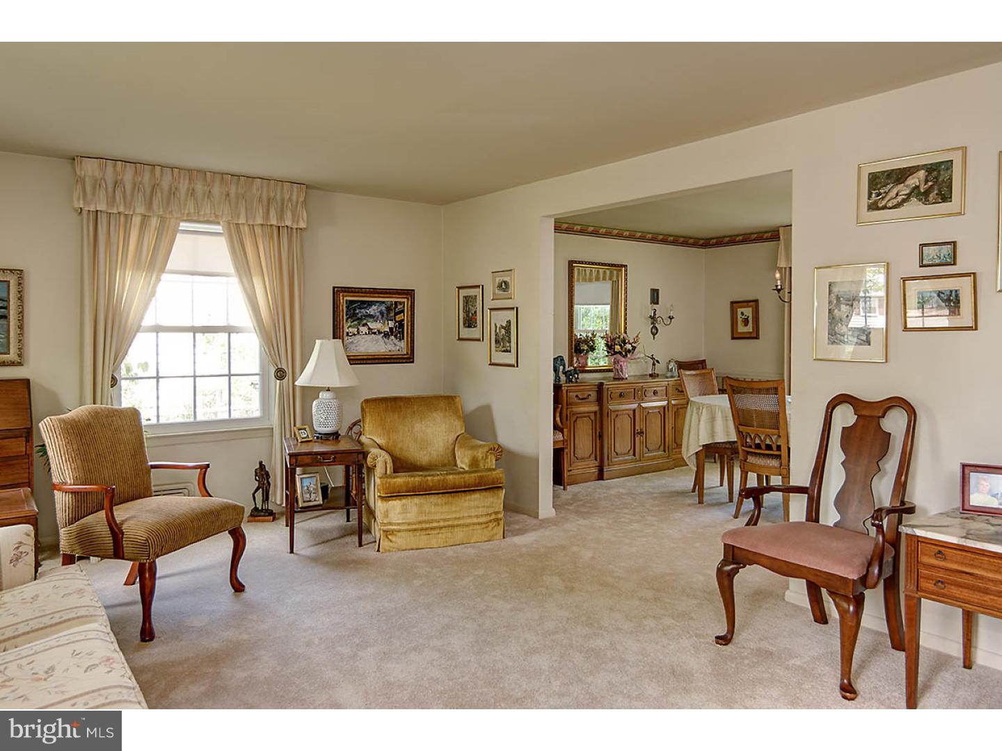 125 Kitty Hawk Road Cherry Hill, NJ 08034 - Photo 3 of 25