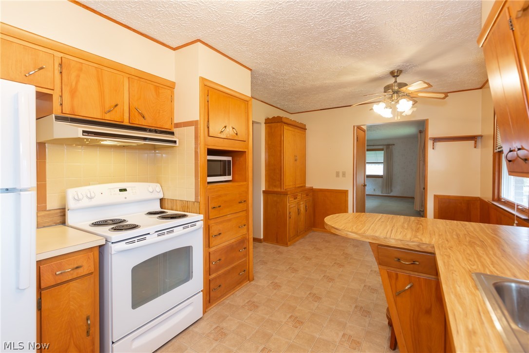 591 Hillman Road Akron, OH 44312 - Photo 12 of 35 Gallery Image 12