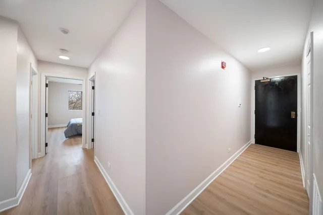 $430,000 | 10 Trafalgar Square, Unit 403, Lincolnshire, IL 60069