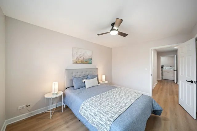 $430,000 | 10 Trafalgar Square, Unit 403, Lincolnshire, IL 60069