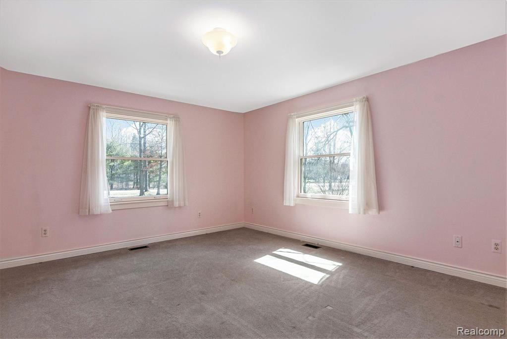 2560 Werner Road Columbus, MI 48063 - Photo 11 of 19