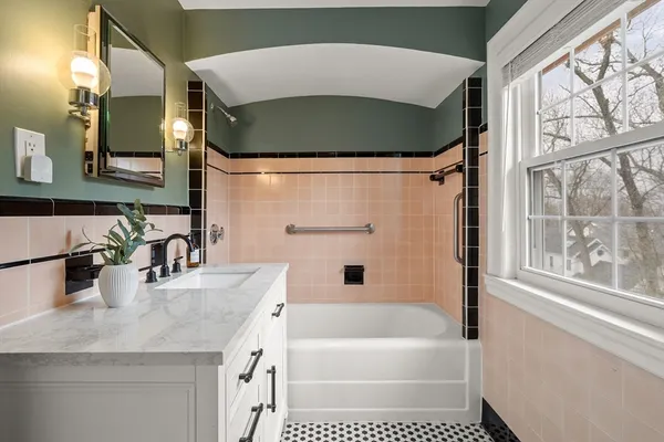 $1,995,000 | 24 Grandview Road, Arlington, MA 02476