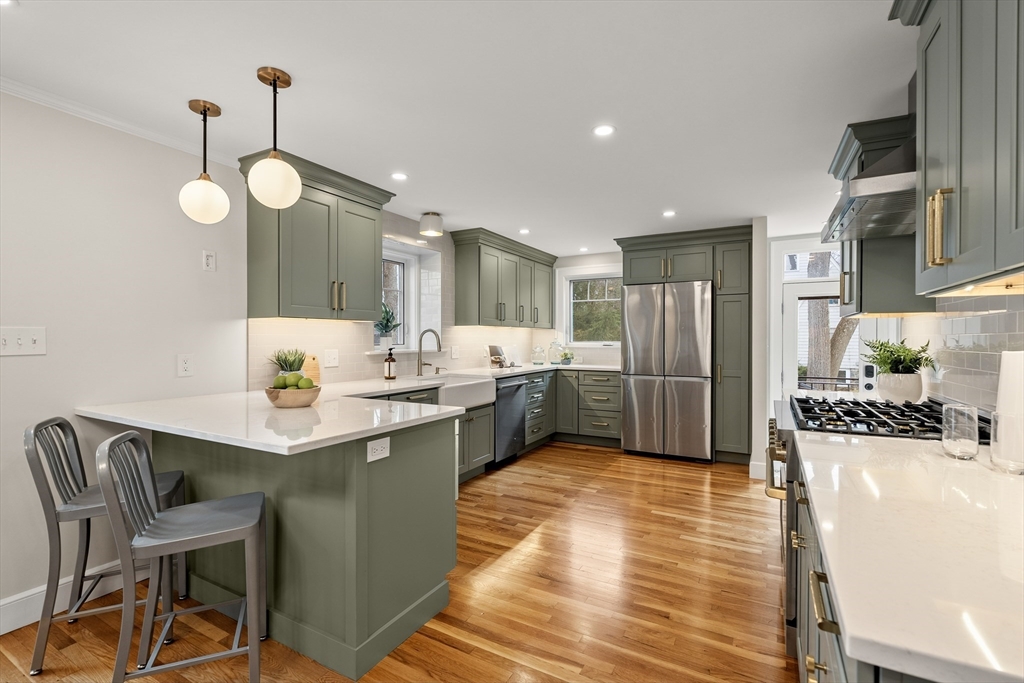 24 Grandview Road Arlington, MA 02476 - Photo 7 of 42 Gallery Image 7