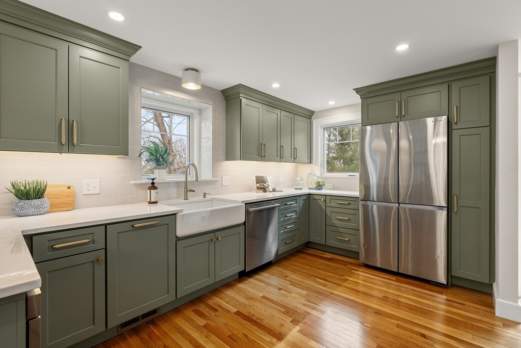 24 Grandview Road Arlington, MA 02476 - Photo 8 of 42 Gallery Image 8