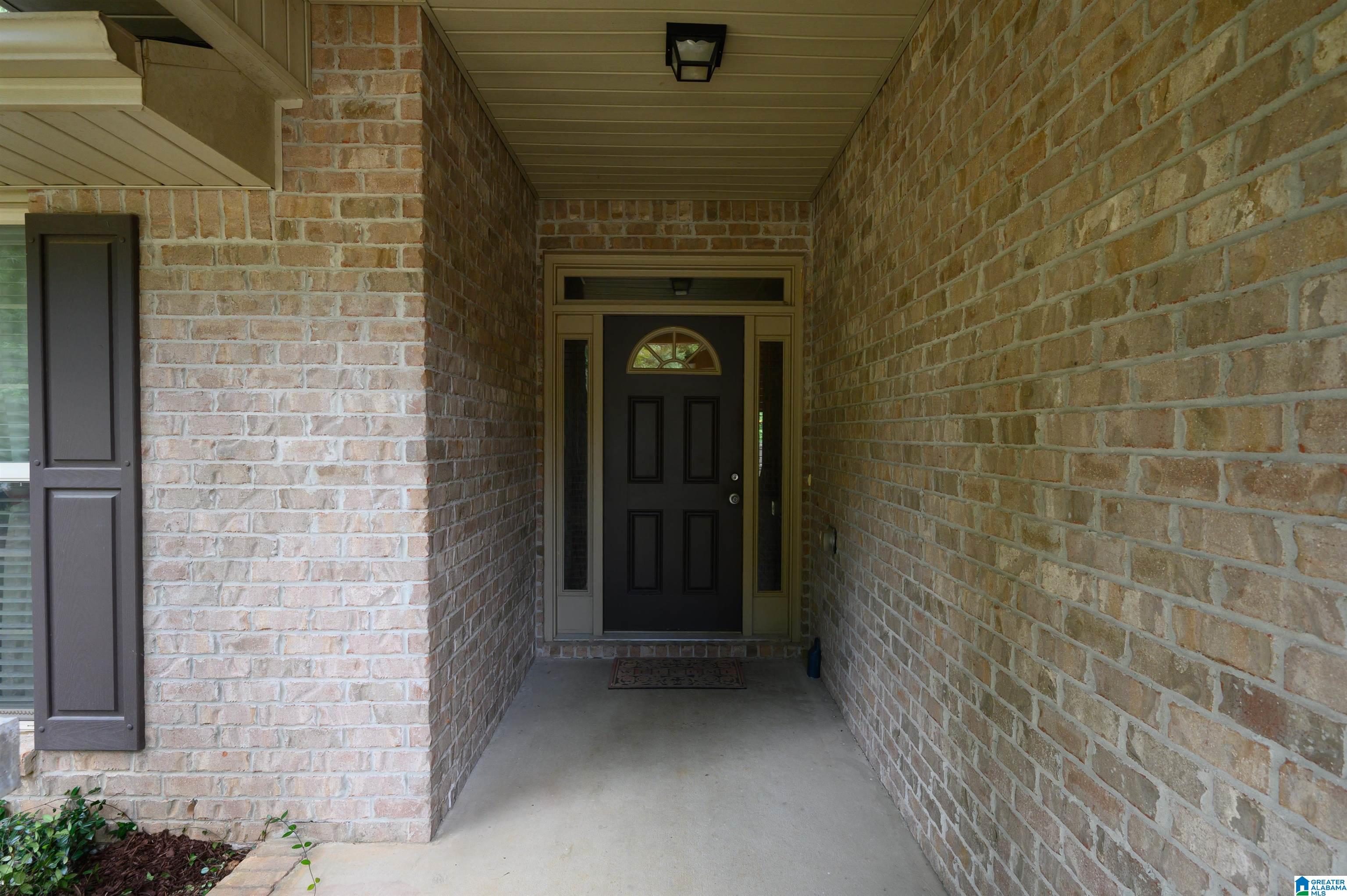 301 Vincent Street Alabaster, AL 35007 - Photo 4 of 46