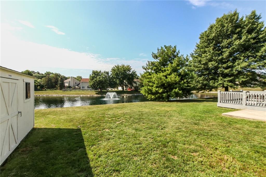 7725 Hidden Ridge Fishers, IN 46038 - Photo 22 of 24 Gallery Image 22