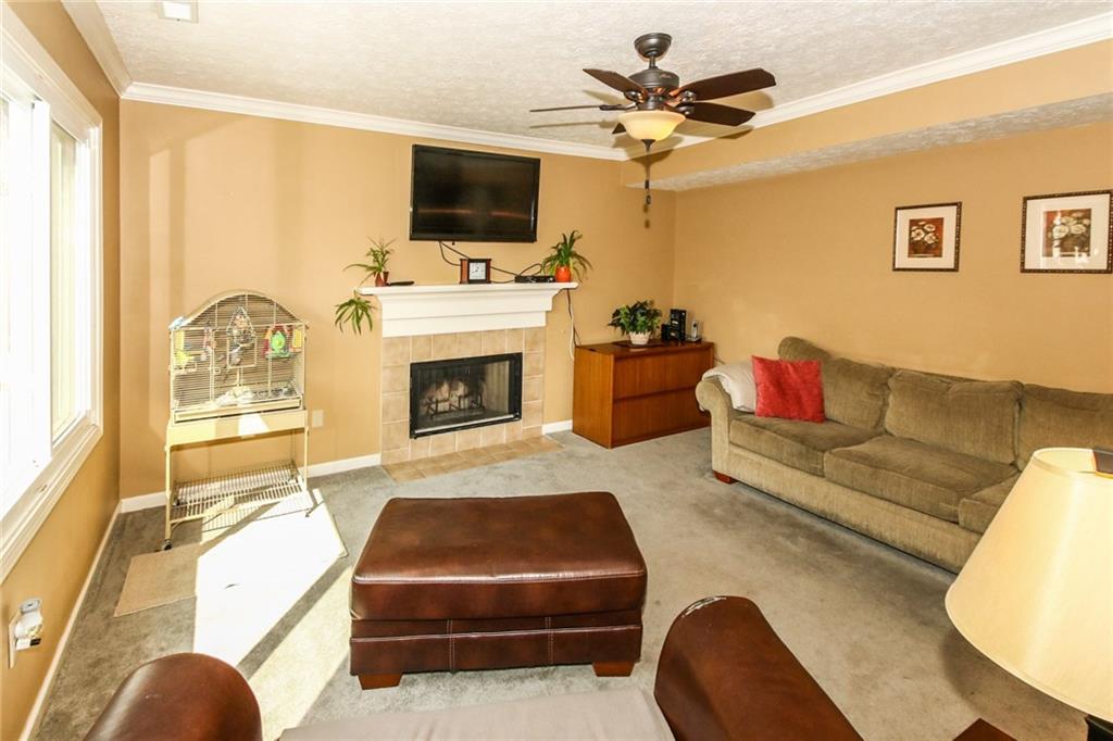 7725 Hidden Ridge Fishers, IN 46038 - Photo 10 of 24 Gallery Image 10