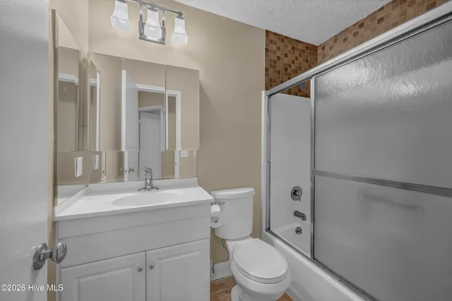 $1,900 | 4302 Watson Drive, Wilmington, NC 28405