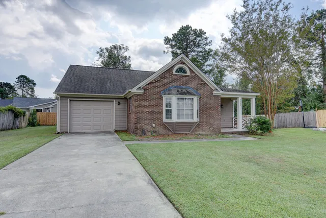 $1,900 | 4302 Watson Drive, Wilmington, NC 28405