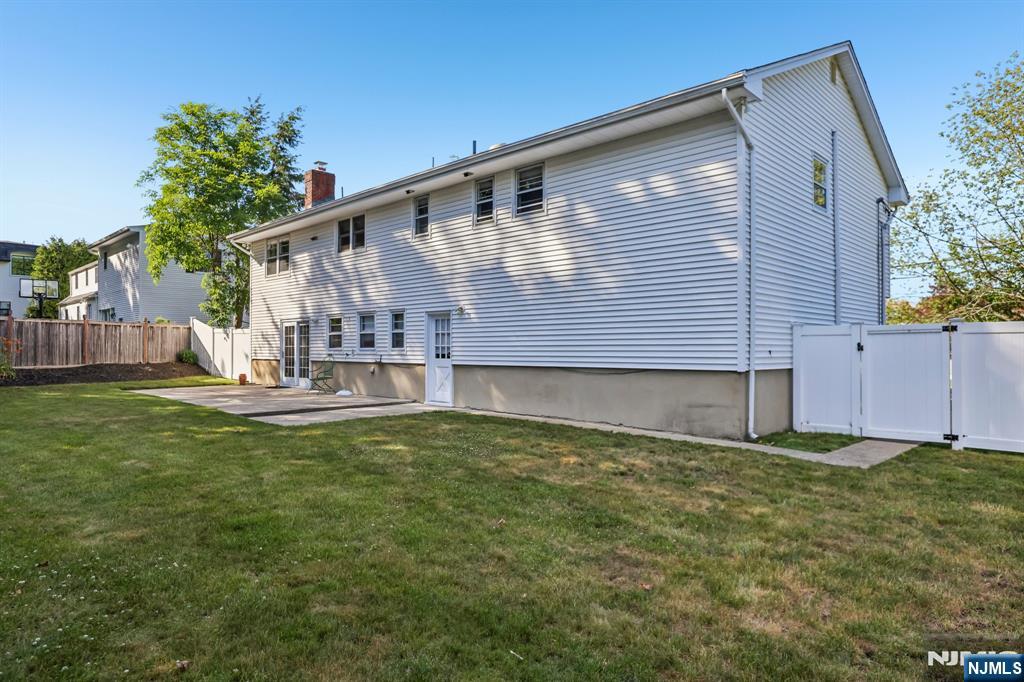 270 Midwood Road Paramus, NJ 07652 - Photo 17 of 17