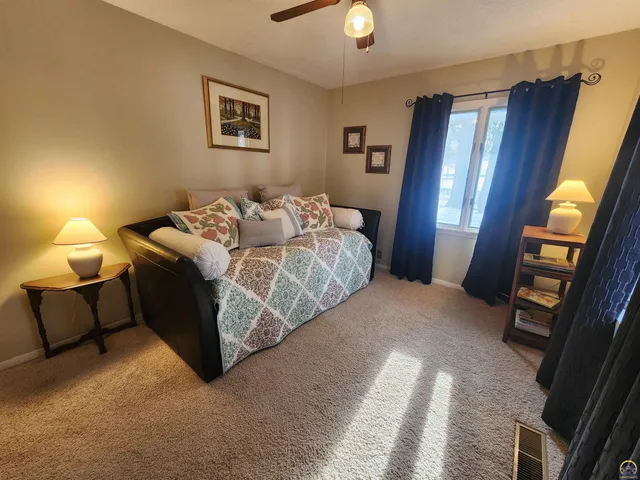 $359,000 | 7 Lakeshore Drive, Emporia, KS 66801