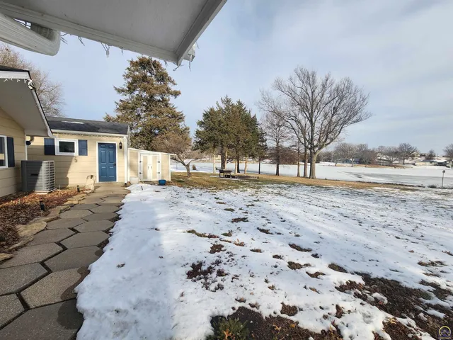 $359,000 | 7 Lakeshore Drive, Emporia, KS 66801