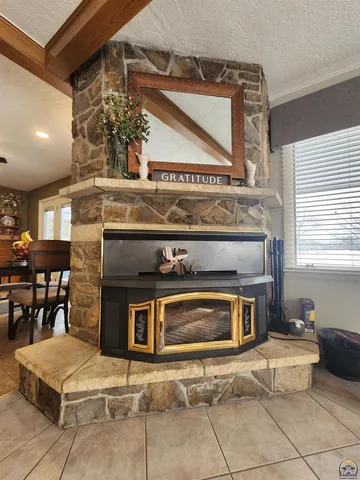 $359,000 | 7 Lakeshore Drive, Emporia, KS 66801