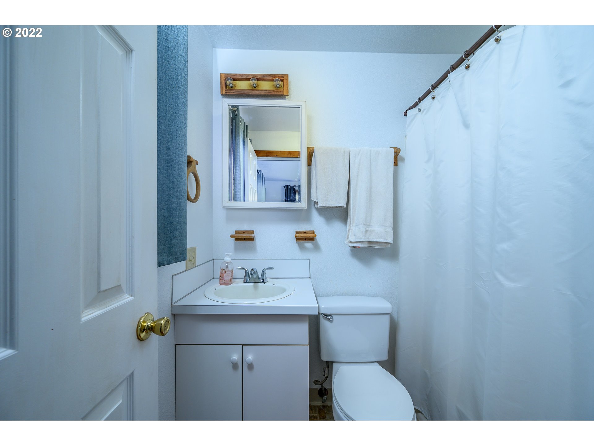 1029 Southeast Elm Street Dundee, OR 97115 - Photo 11 of 31