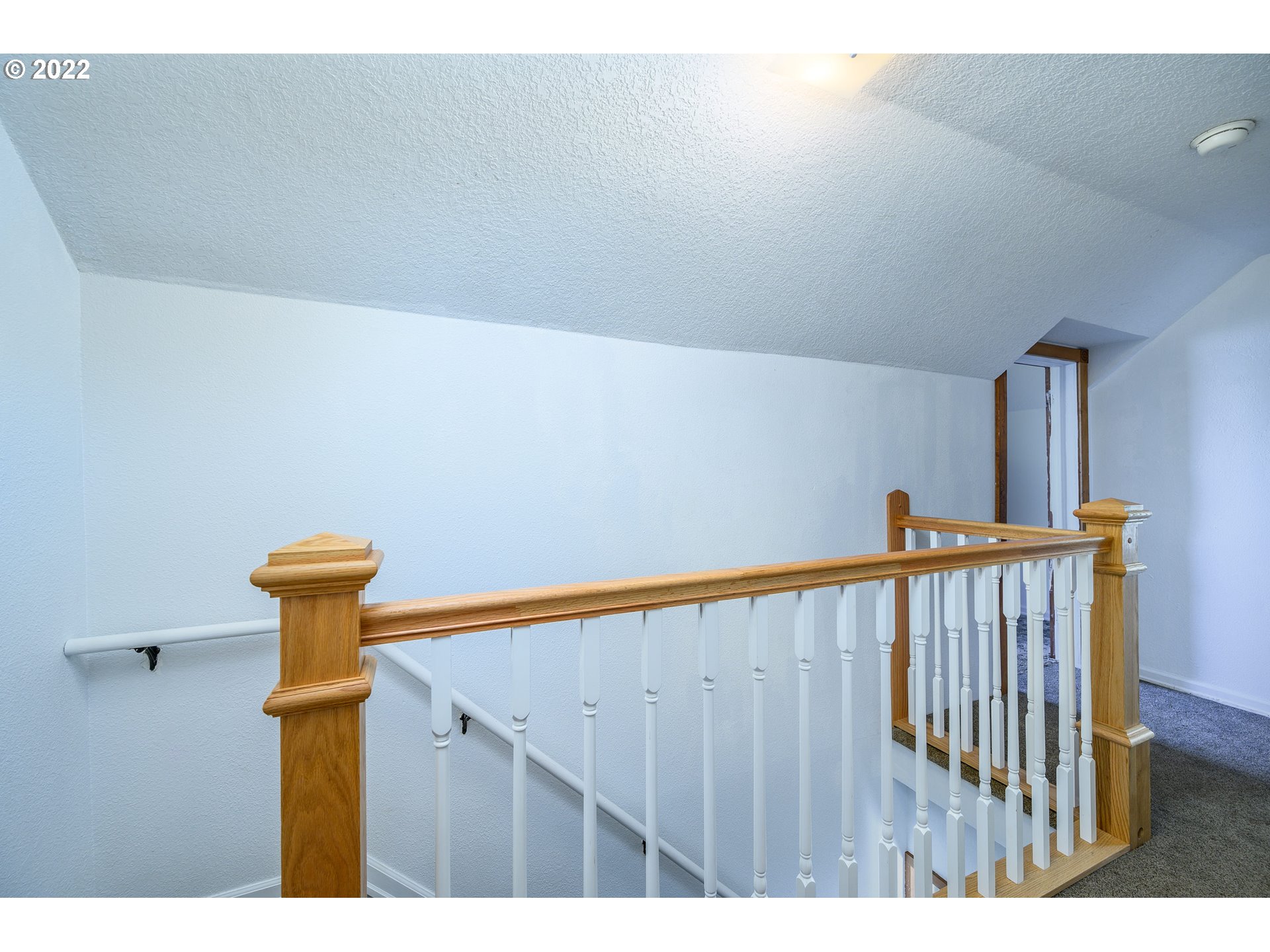 1029 Southeast Elm Street Dundee, OR 97115 - Photo 13 of 31