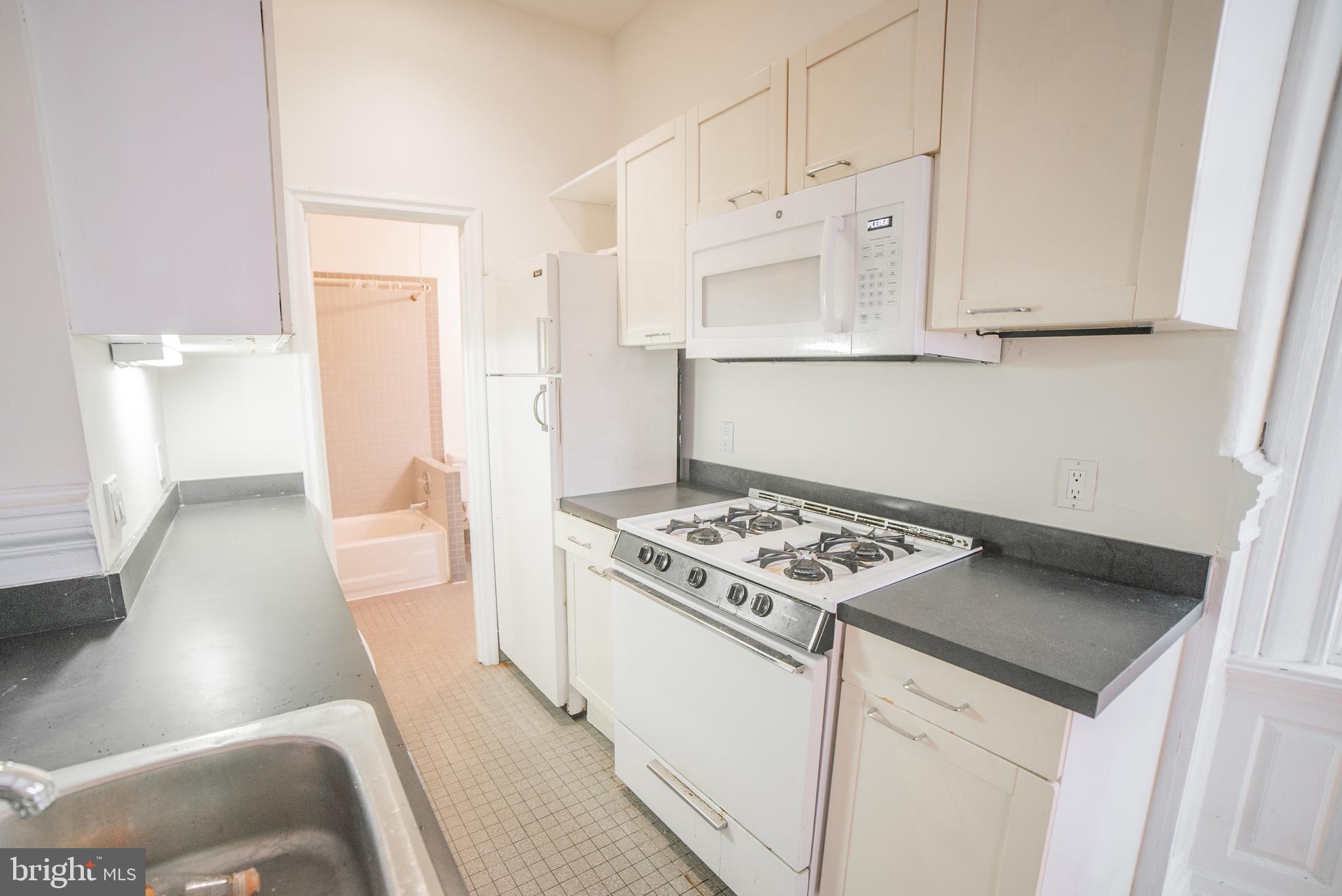 1919 Spruce Street, Unit 2R Philadelphia, PA 19103 - Photo 7 of 16
