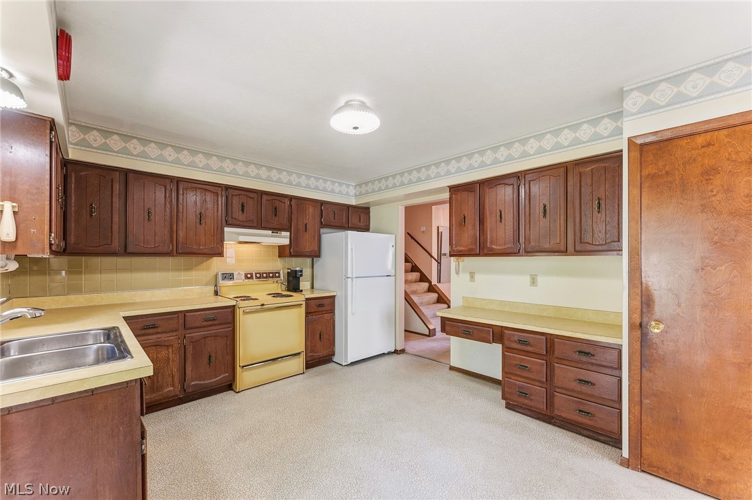 21820 Mastick Road Fairview Park, OH 44126 - Photo 19 of 41 Appliances Included